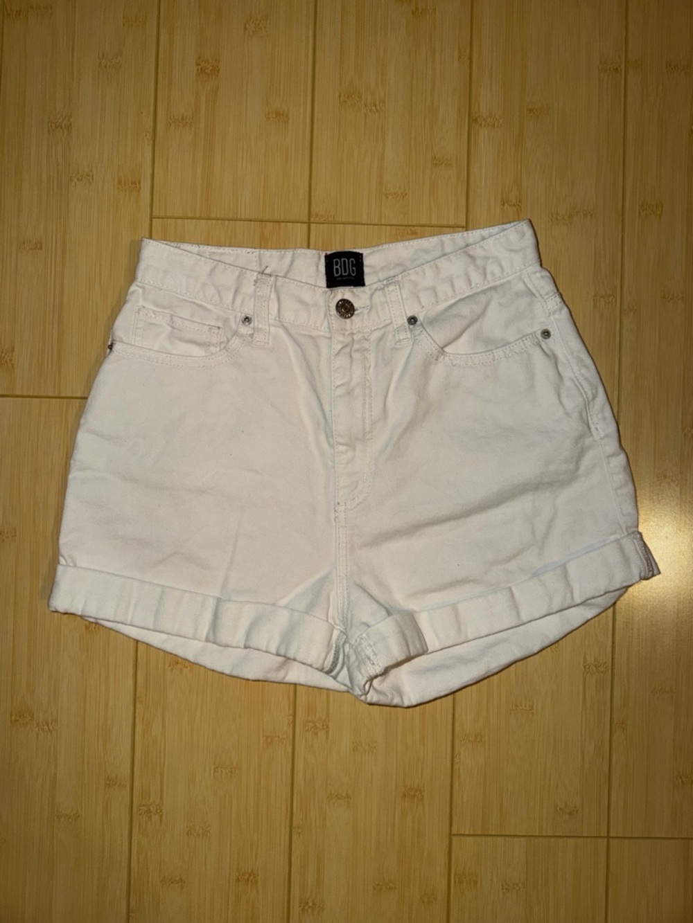BDG Urban Outfitters Mom High Rise Shorts 27